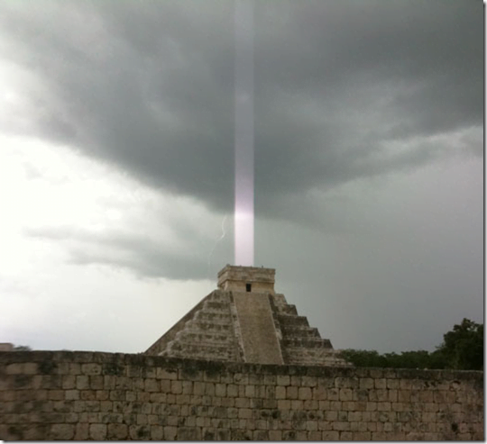 templo-maia-feixe-de-luz